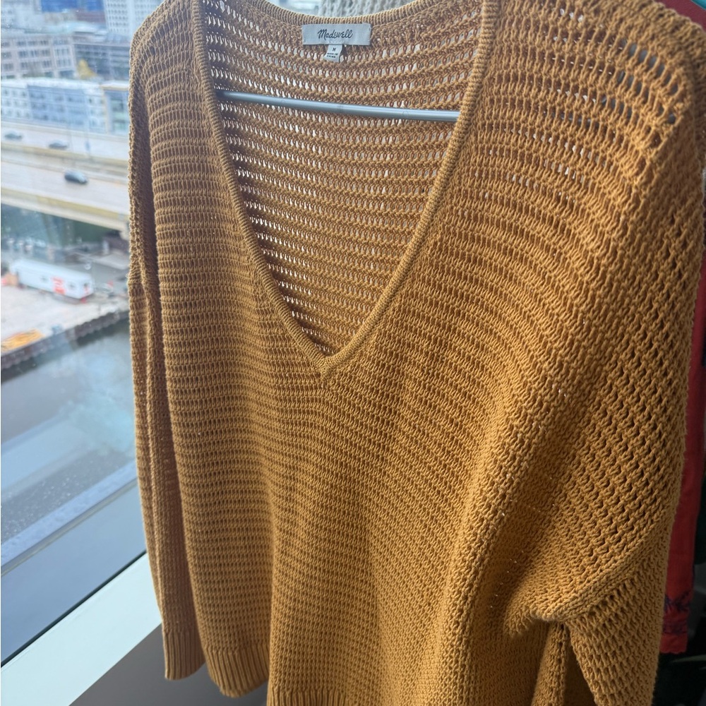 Madewell V-Neck Sweater in Mustard